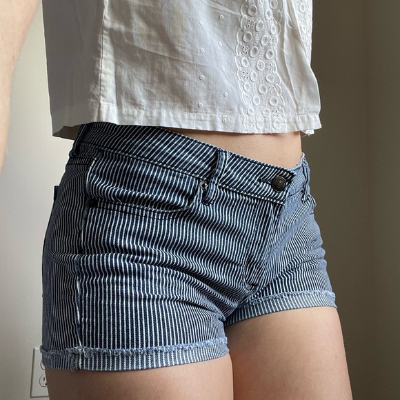 Y2K Coastal LowRise Pinstripe Shorts - Picture 2 of 4